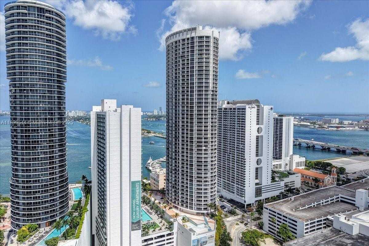 Small Image of 1750 NORTH BAYSHORE DR #2015, Miami Number 21