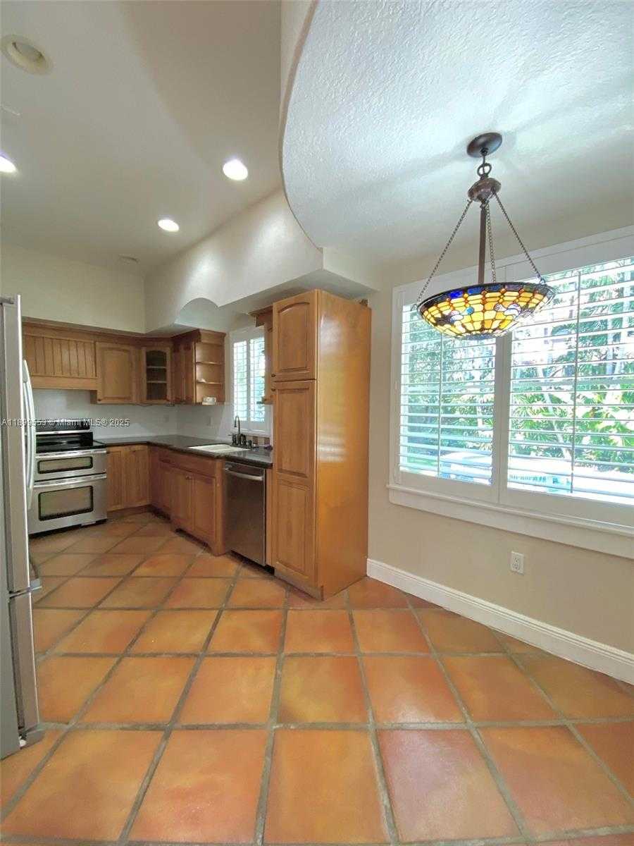 Small Image of 16208 NORTH WEST 83RD PL, Miami Lakes Number 11