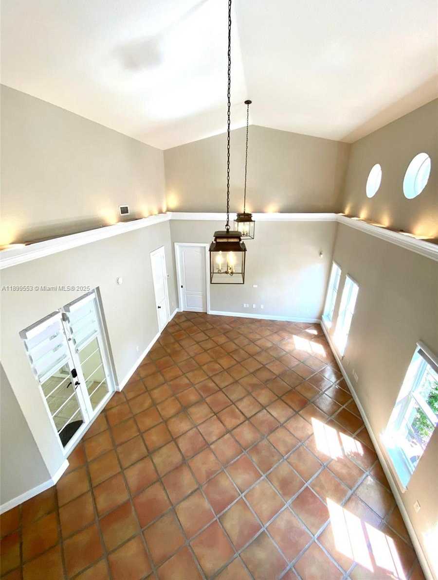 Small Image of 16208 NORTH WEST 83RD PL, Miami Lakes Number 14