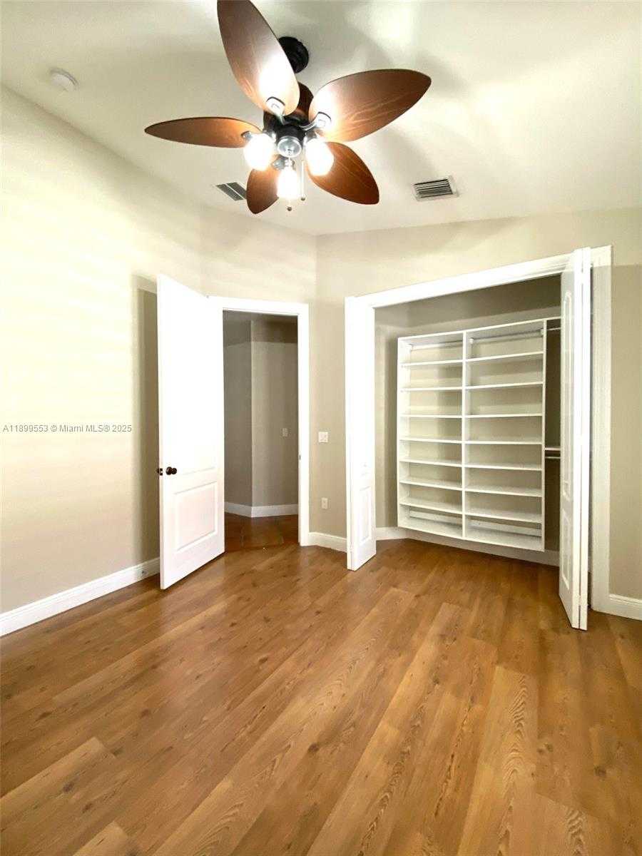 Small Image of 16208 NORTH WEST 83RD PL, Miami Lakes Number 27