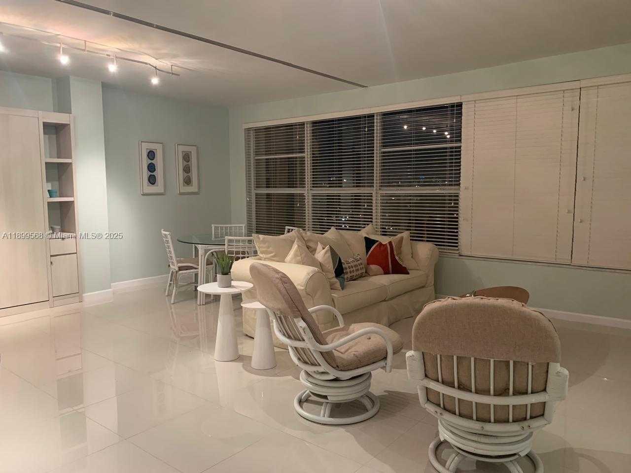 Small Image of 4925 COLLINS AVE #5G, Miami Beach Number 22
