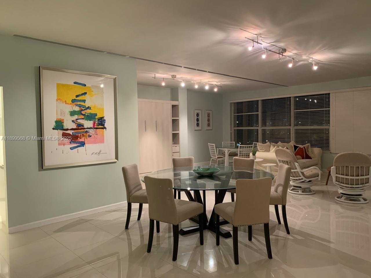 Small Image of 4925 COLLINS AVE #5G, Miami Beach Number 23