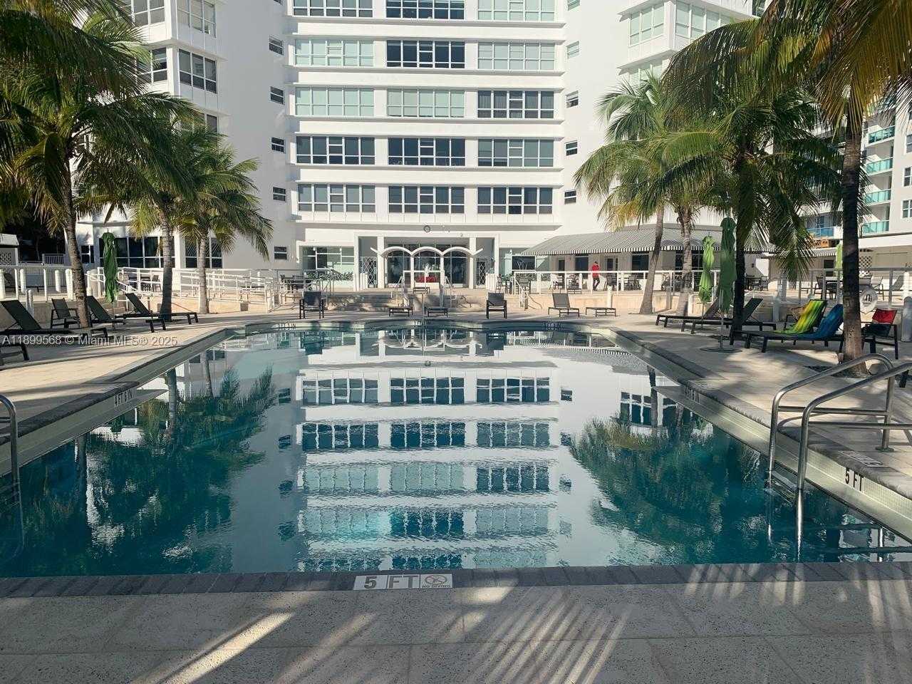 Small Image of 4925 COLLINS AVE #5G, Miami Beach Number 6