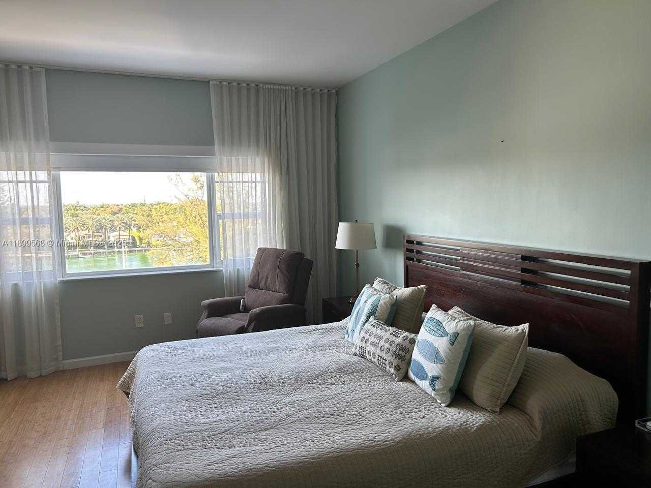 Small Image of 4925 COLLINS AVE #5G, Miami Beach Number 9