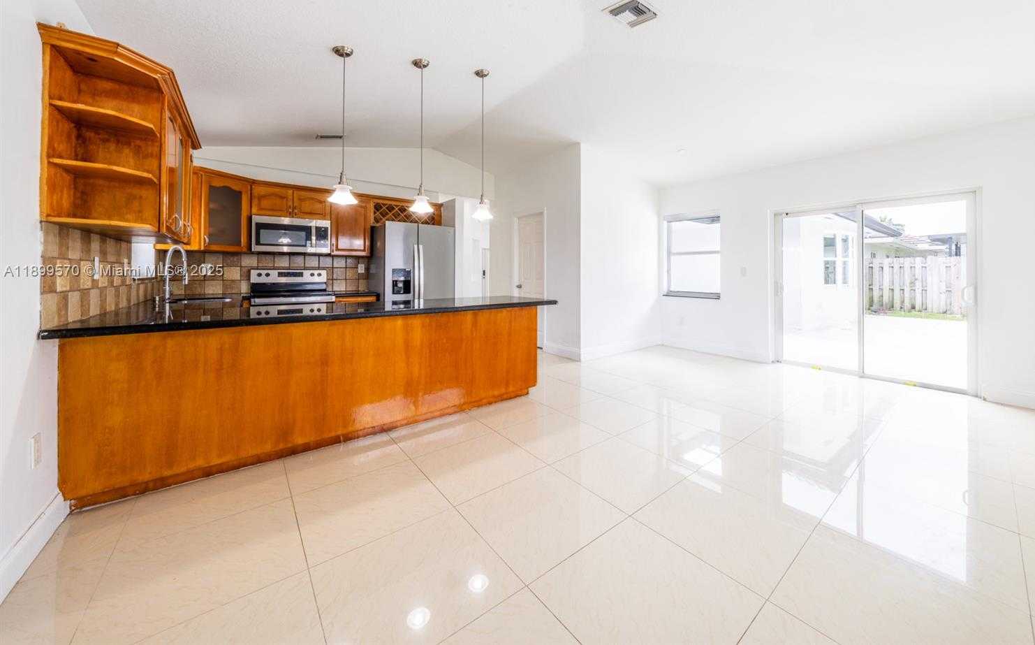 Small Image of 14859 SOUTH WEST 177TH TER, Miami Number 11