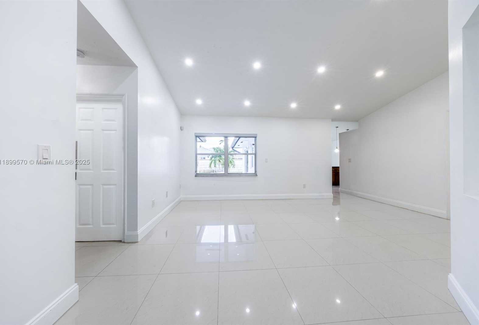 Small Image of 14859 SOUTH WEST 177TH TER, Miami Number 13