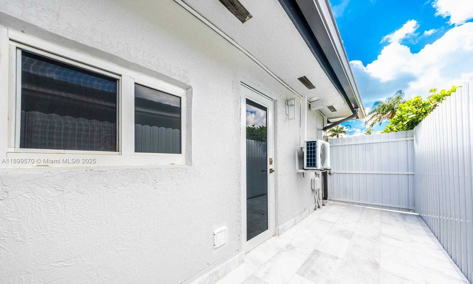 Small Image of 14859 SOUTH WEST 177TH TER, Miami Number 7