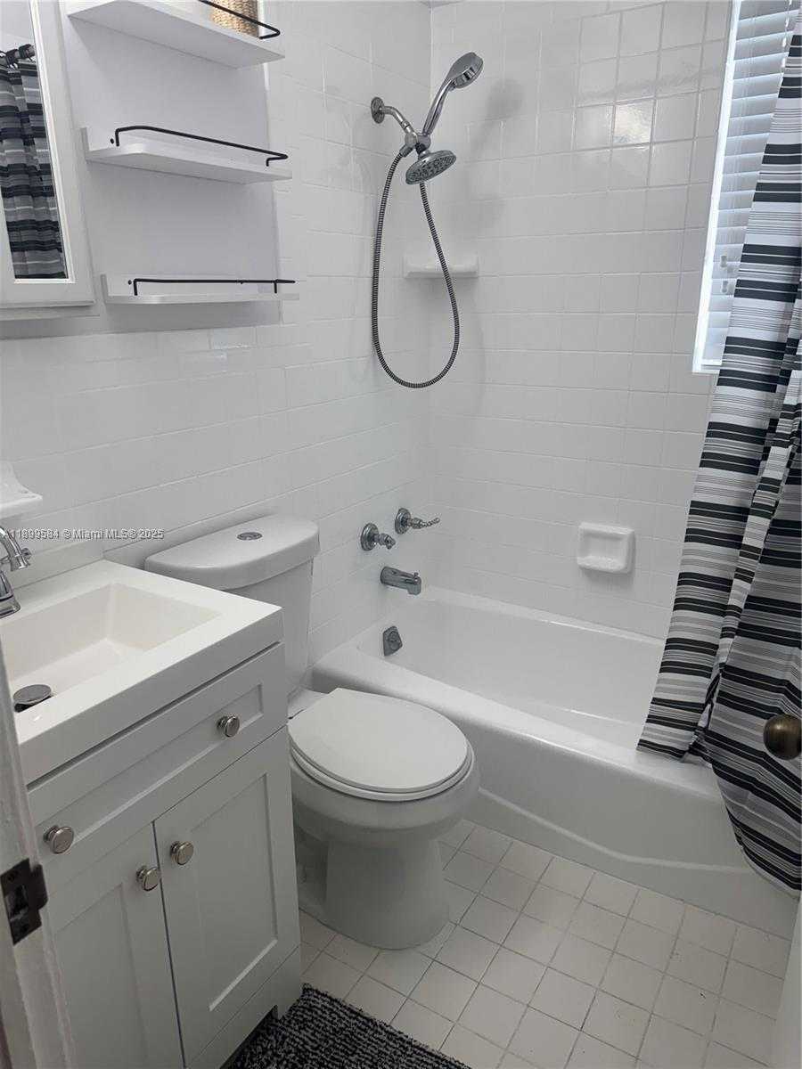 Small Image of 5451 SOUTH WEST 6TH ST #1, Miami Number 10