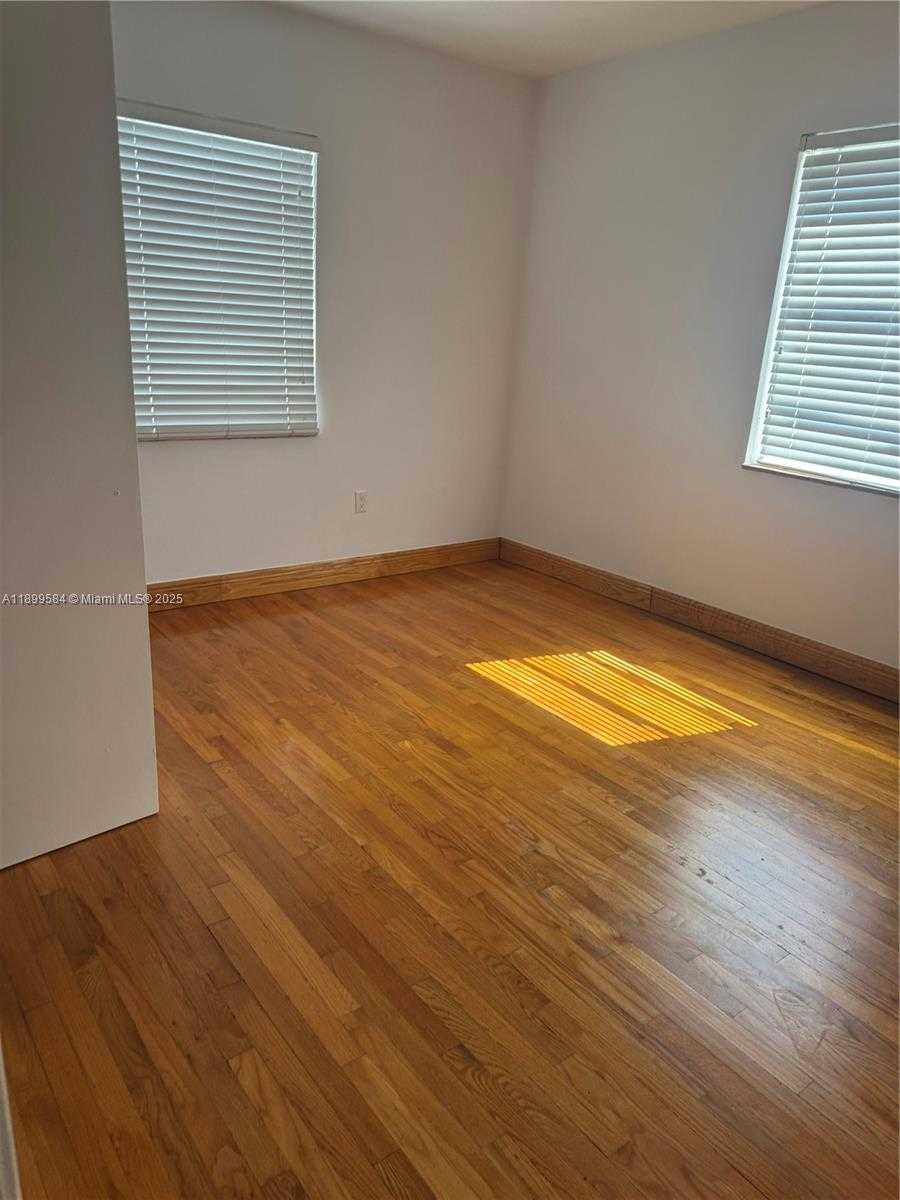 Small Image of 5451 SOUTH WEST 6TH ST #1, Miami Number 11