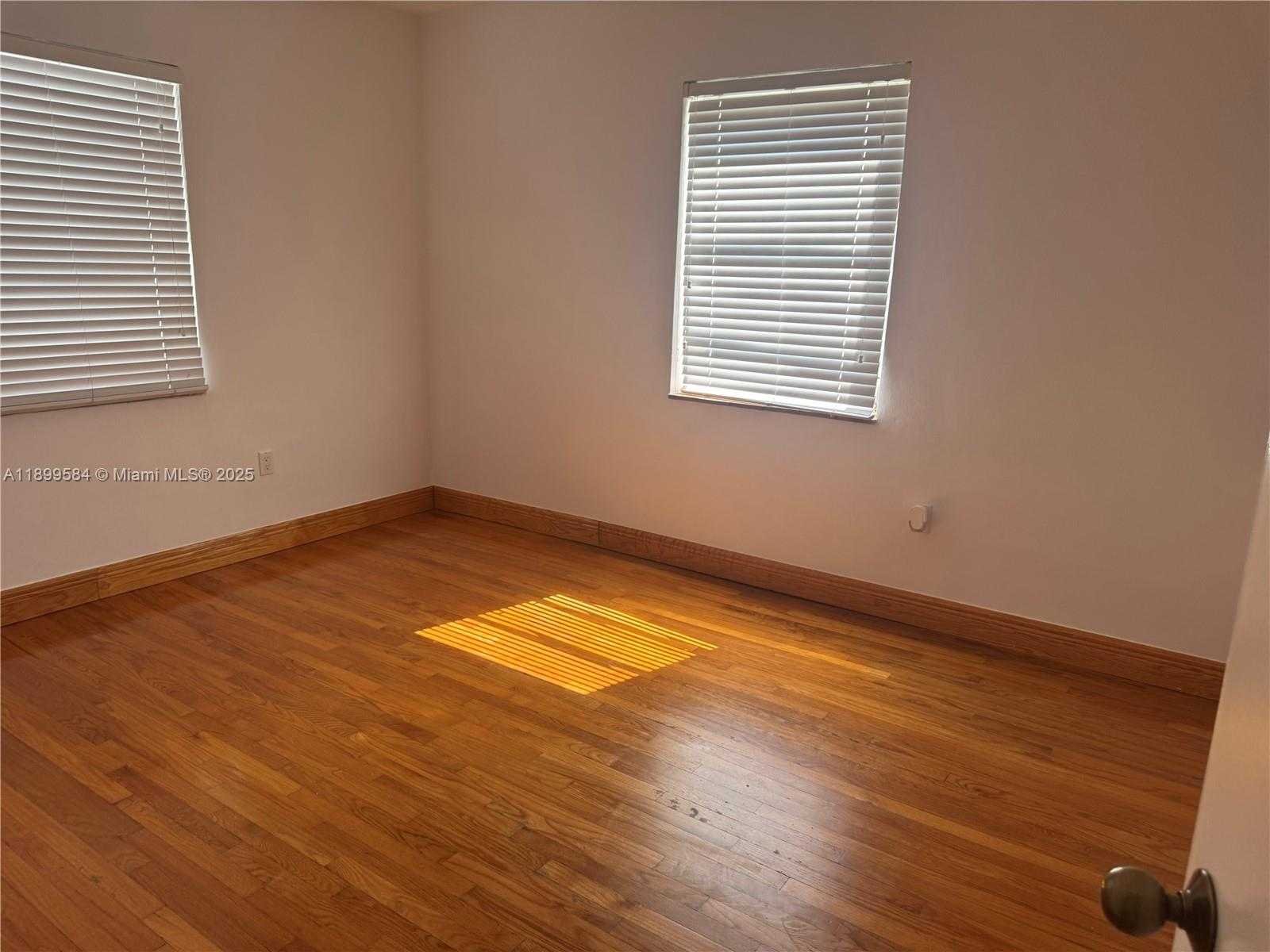 Small Image of 5451 SOUTH WEST 6TH ST #1, Miami Number 12