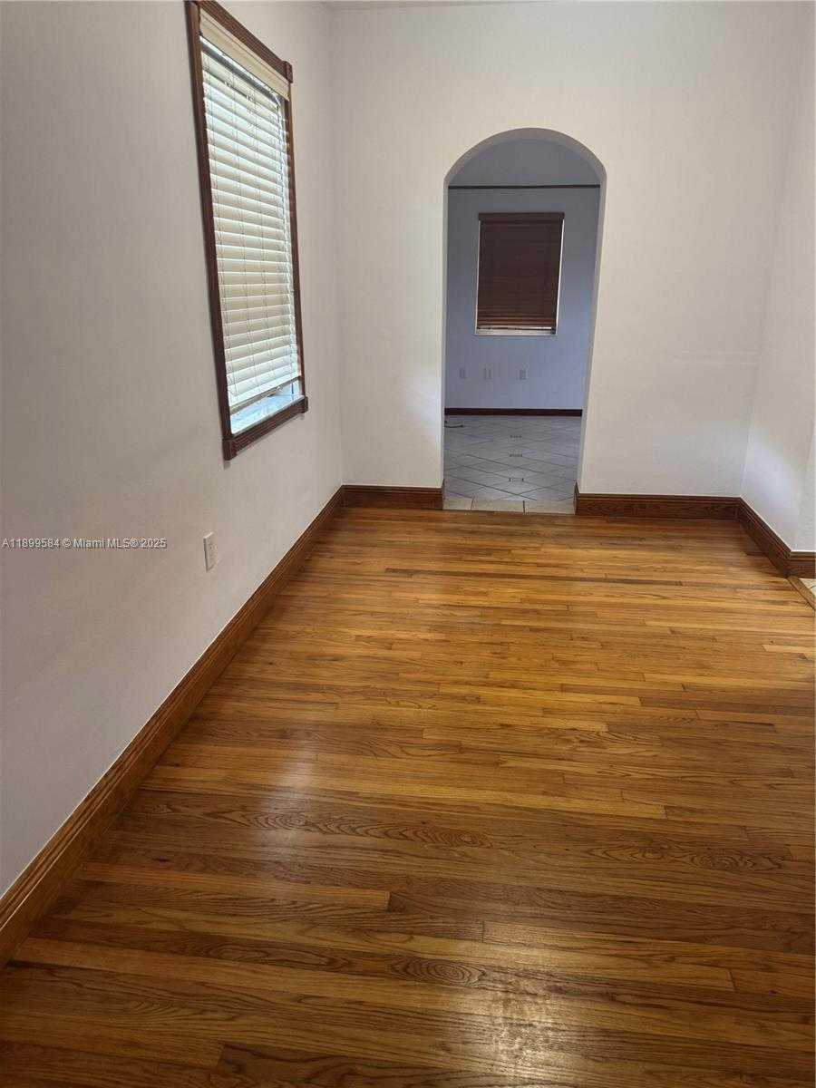 Small Image of 5451 SOUTH WEST 6TH ST #1, Miami Number 20