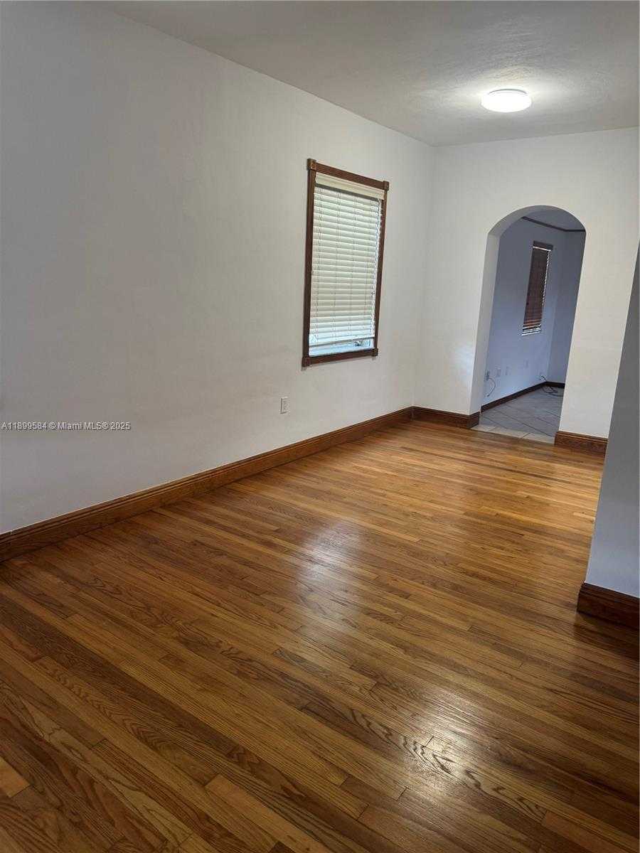 Small Image of 5451 SOUTH WEST 6TH ST #1, Miami Number 5