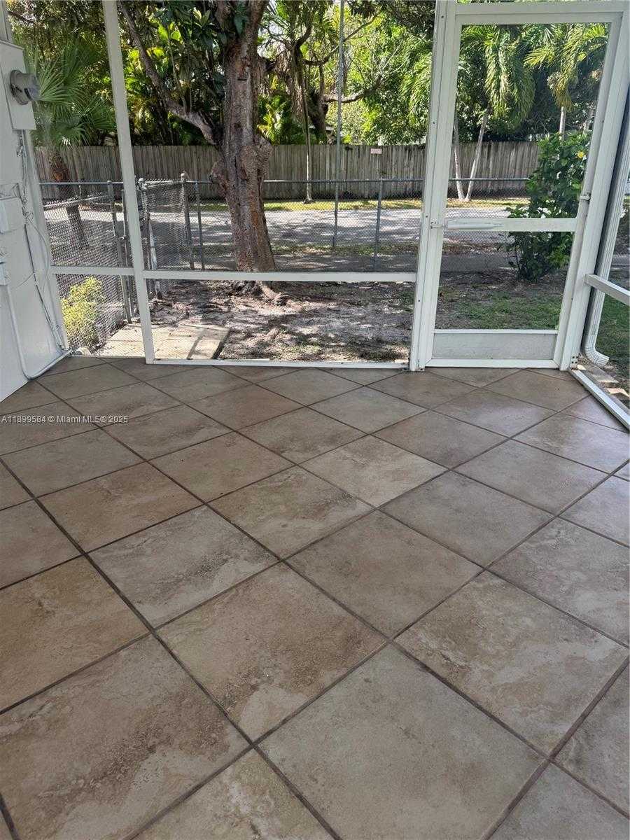Small Image of 5451 SOUTH WEST 6TH ST #1, Miami Number 8