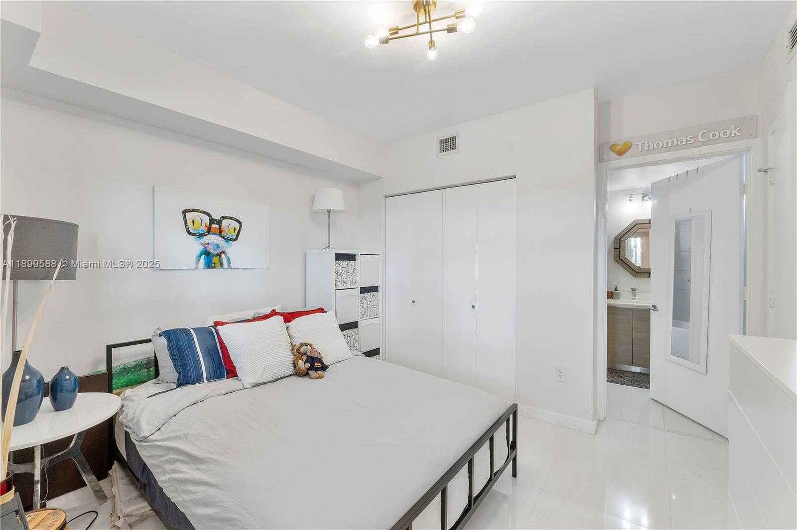 Small Image of 460 NORTH EAST 28TH ST #2103, Miami Number 15