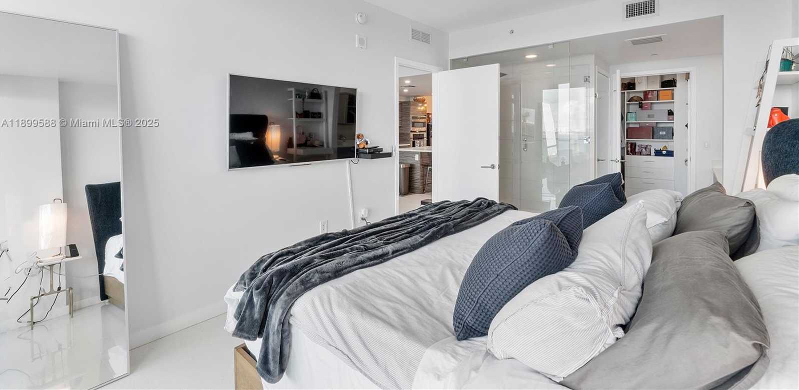 Small Image of 460 NORTH EAST 28TH ST #2103, Miami Number 5