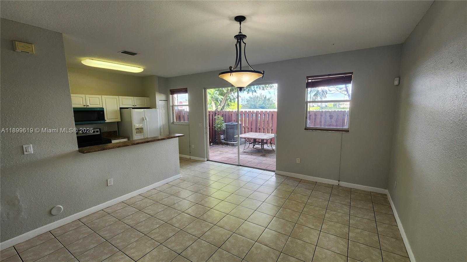 Small Image of 12813 SOUTH WEST 132ND TER, Miami Number 11