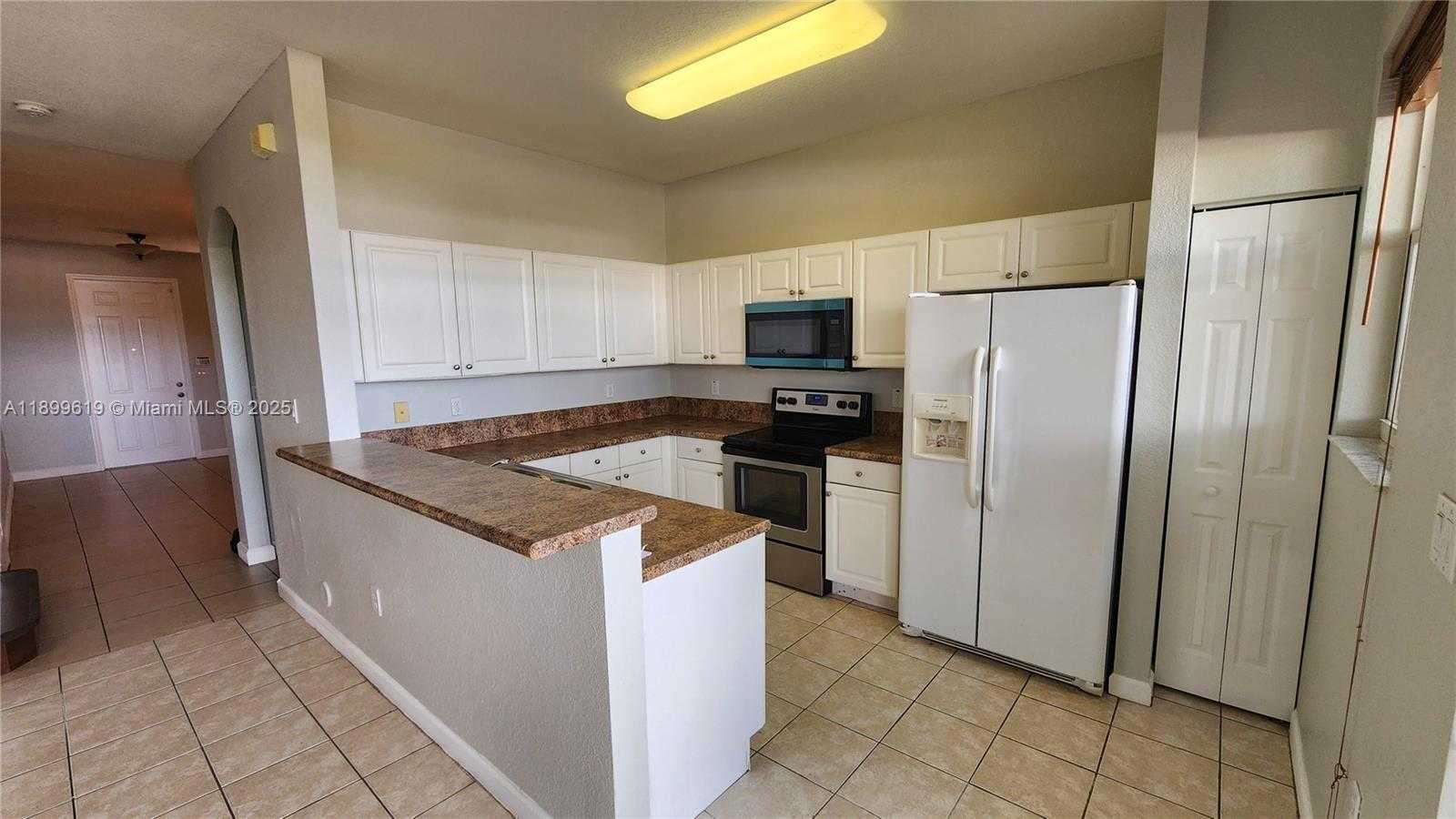 Small Image of 12813 SOUTH WEST 132ND TER, Miami Number 9