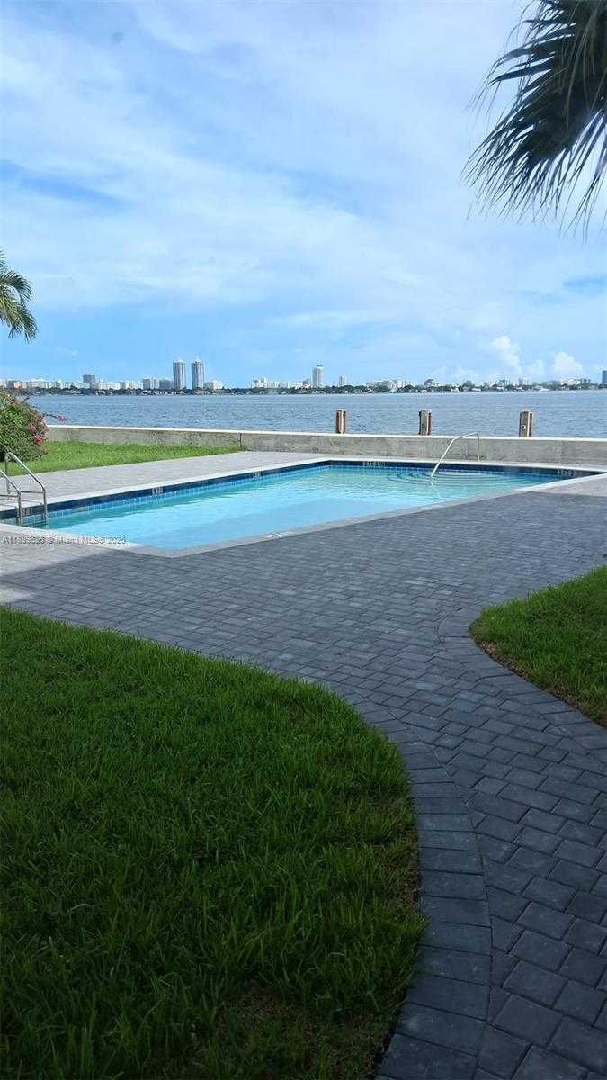 Small Image of 1880 SOUTH TREASURE DR #2C, North Bay Village Number 15