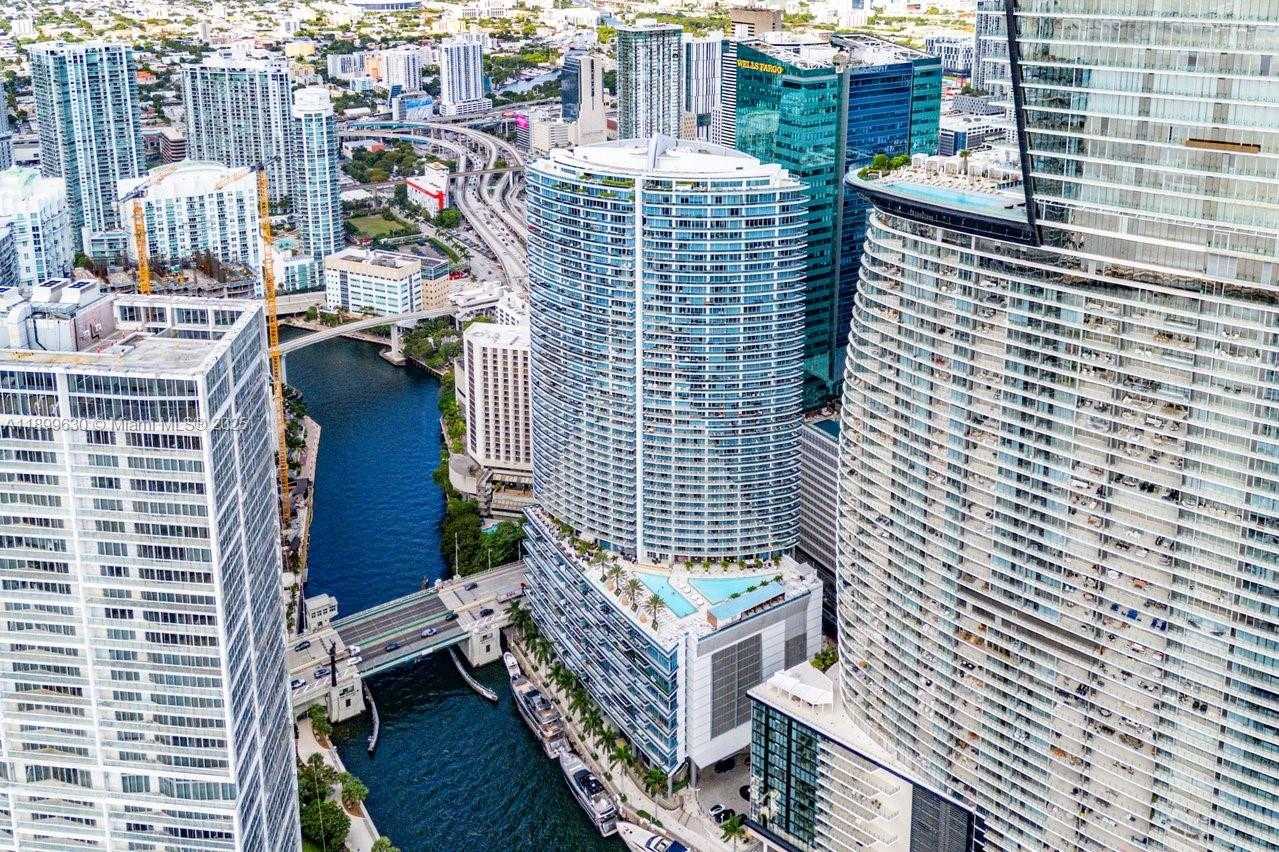 Small Image of 200 BISCAYNE BOULEVARD WAY #3702, Miami Number 52
