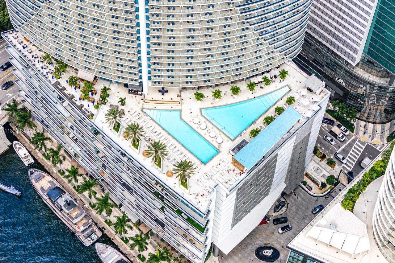 Small Image of 200 BISCAYNE BOULEVARD WAY #3702, Miami Number 53