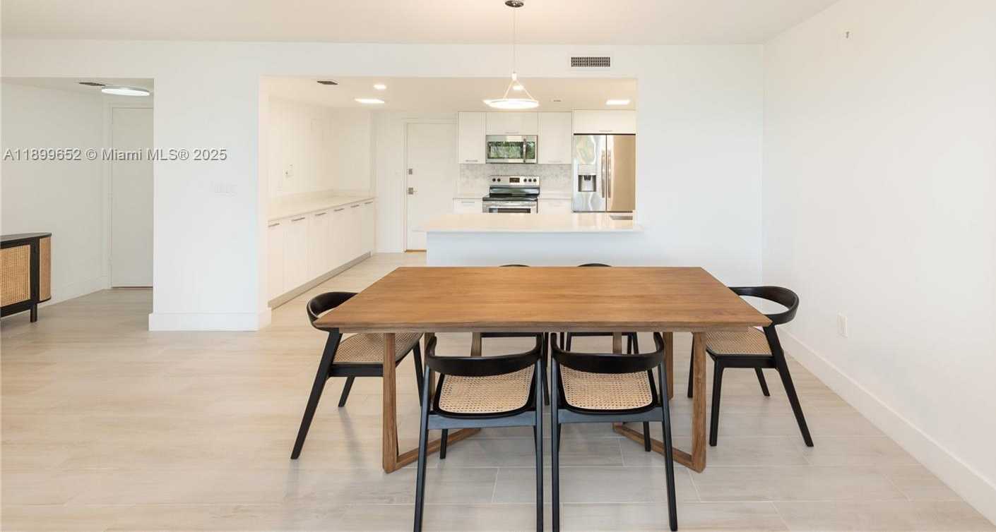 Small Image of 155 OCEAN LANE DR #404, Key Biscayne Number 7