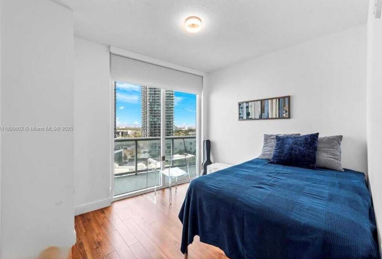 Small Image of 480 NORTH EAST 30TH ST #1607, Miami Number 17