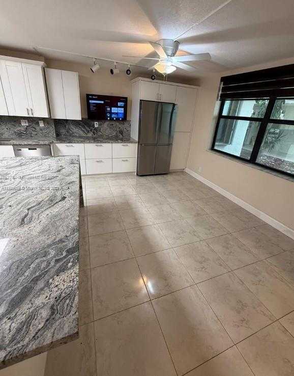 Small Image of 20381 NORTH EAST 30TH AVE #118-7, Aventura Number 4