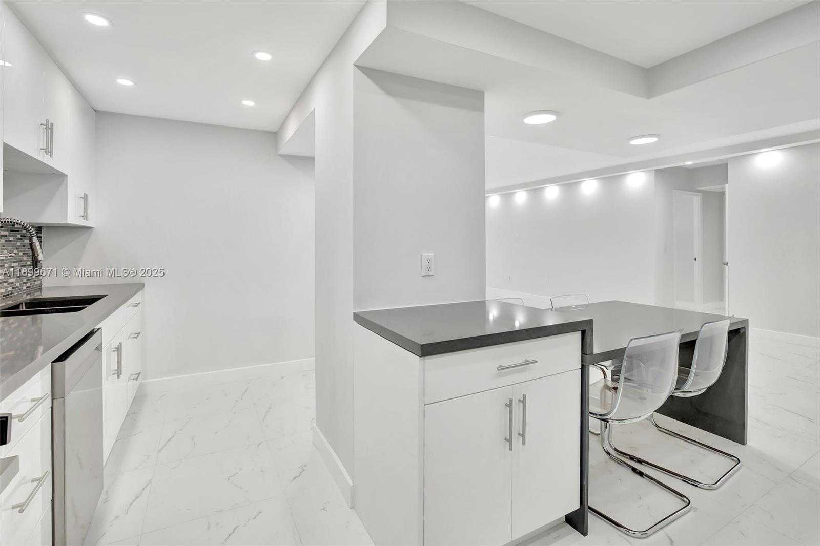 Small Image of 9801 COLLINS AVE #15X, Bal Harbour Number 12