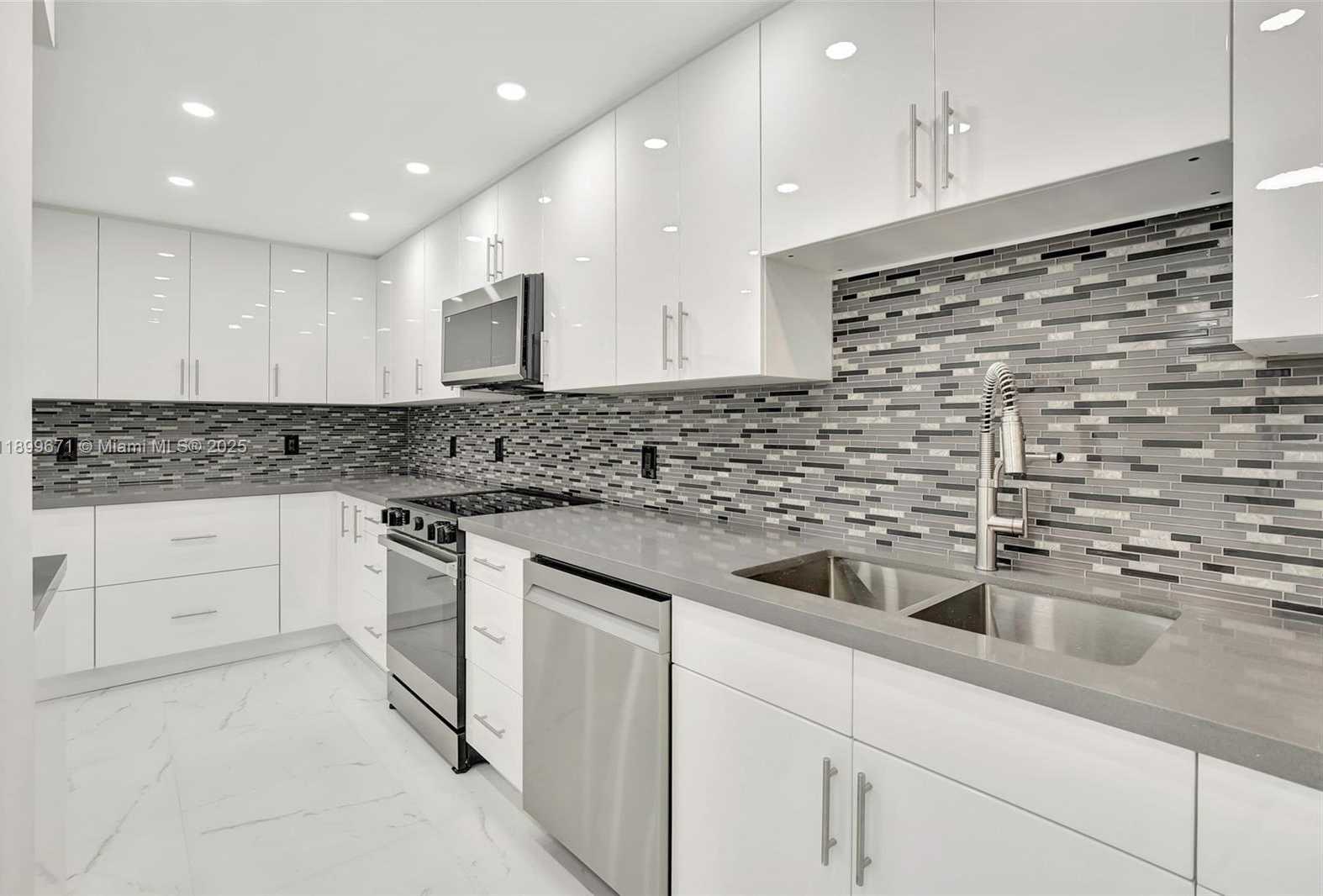 Small Image of 9801 COLLINS AVE #15X, Bal Harbour Number 13