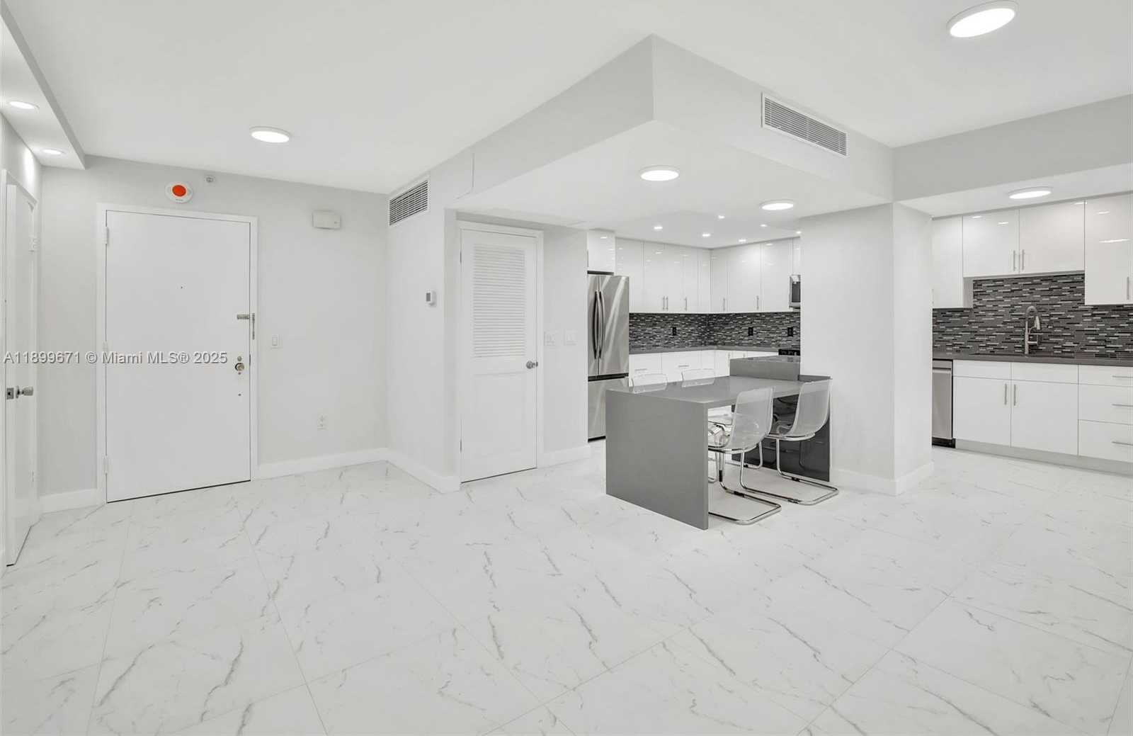 Small Image of 9801 COLLINS AVE #15X, Bal Harbour Number 15