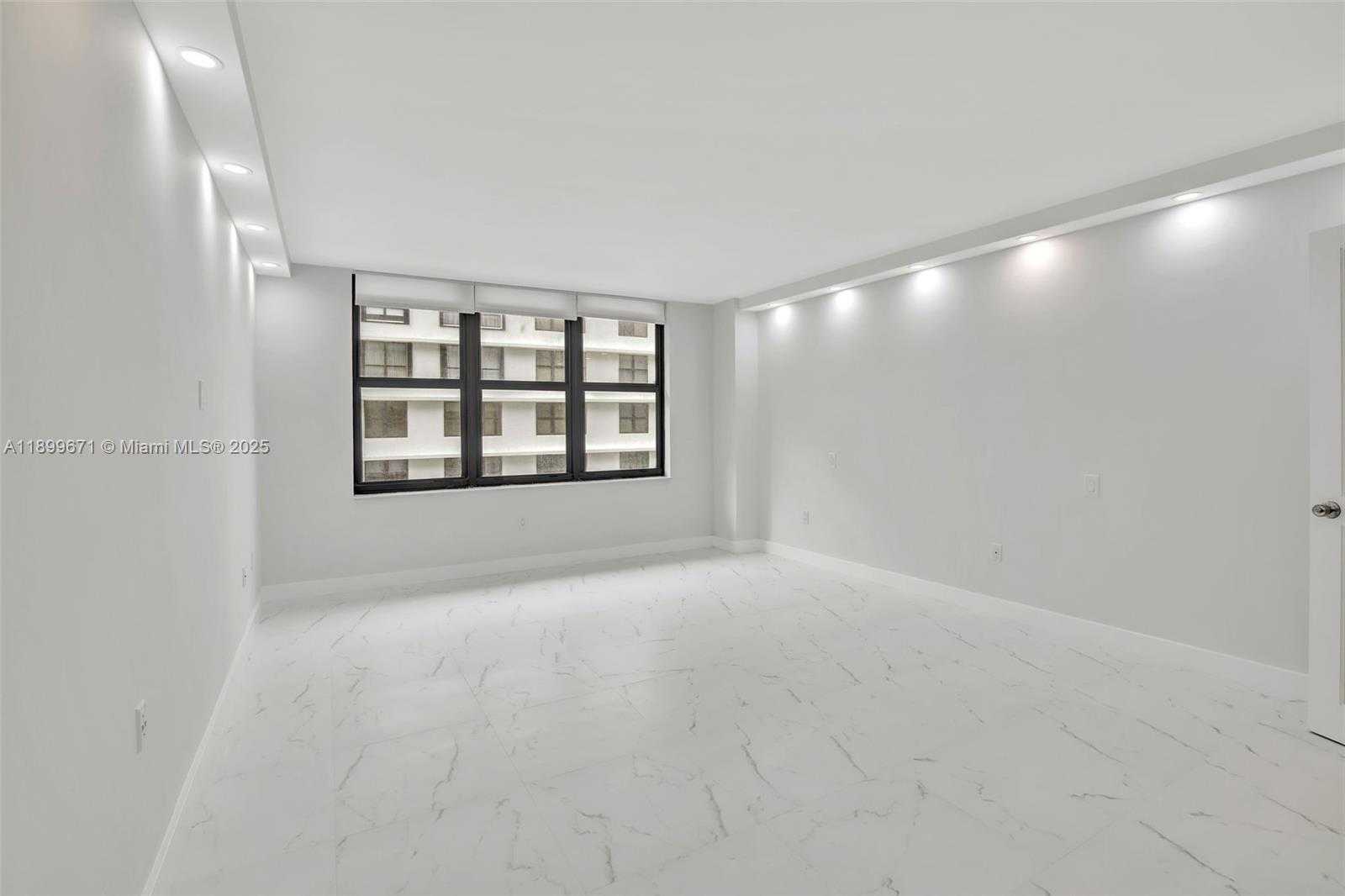 Small Image of 9801 COLLINS AVE #15X, Bal Harbour Number 25