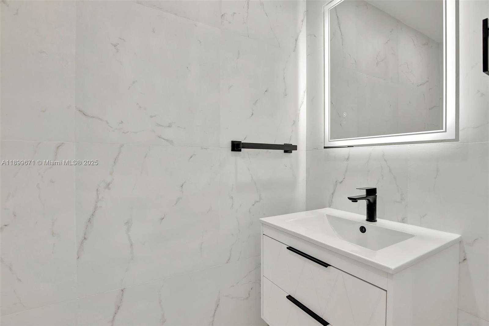 Small Image of 9801 COLLINS AVE #15X, Bal Harbour Number 5