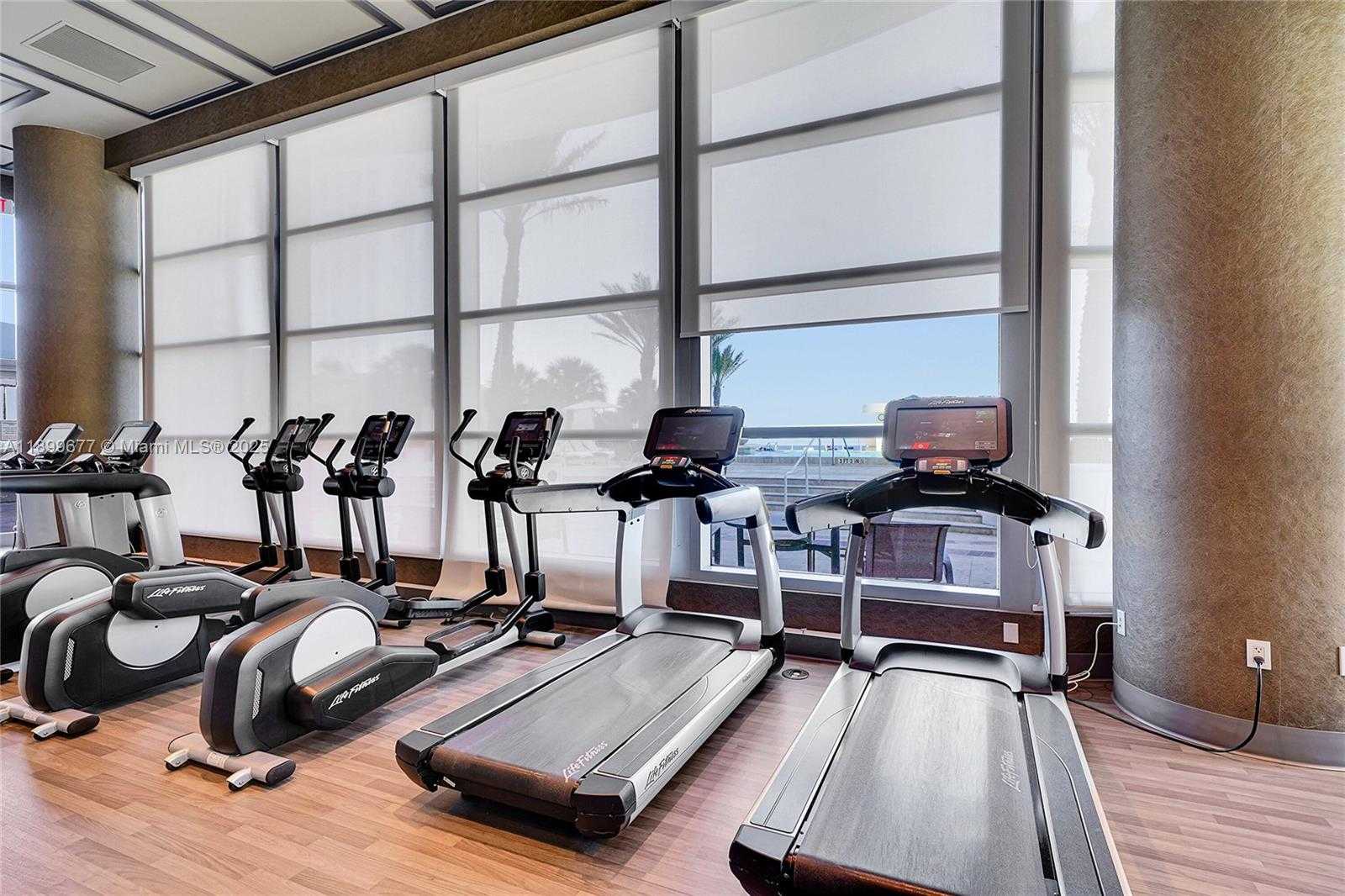 Imagen de Pequeño Objeto