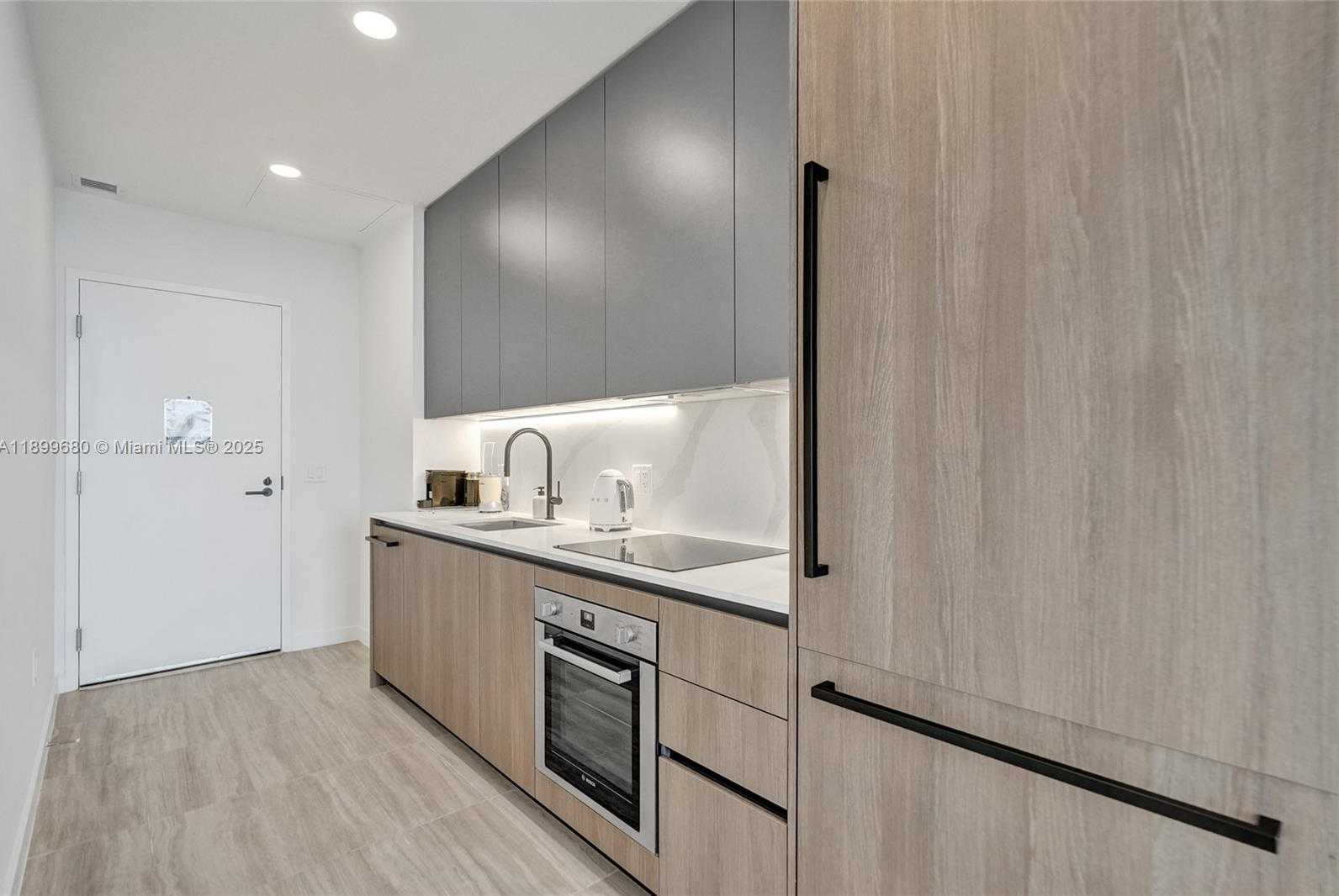 Small Image of 580 72ND STREET #1808, Miami Beach Number 3