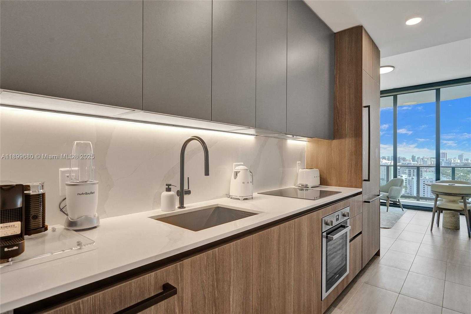 Small Image of 580 72ND STREET #1808, Miami Beach Number 4