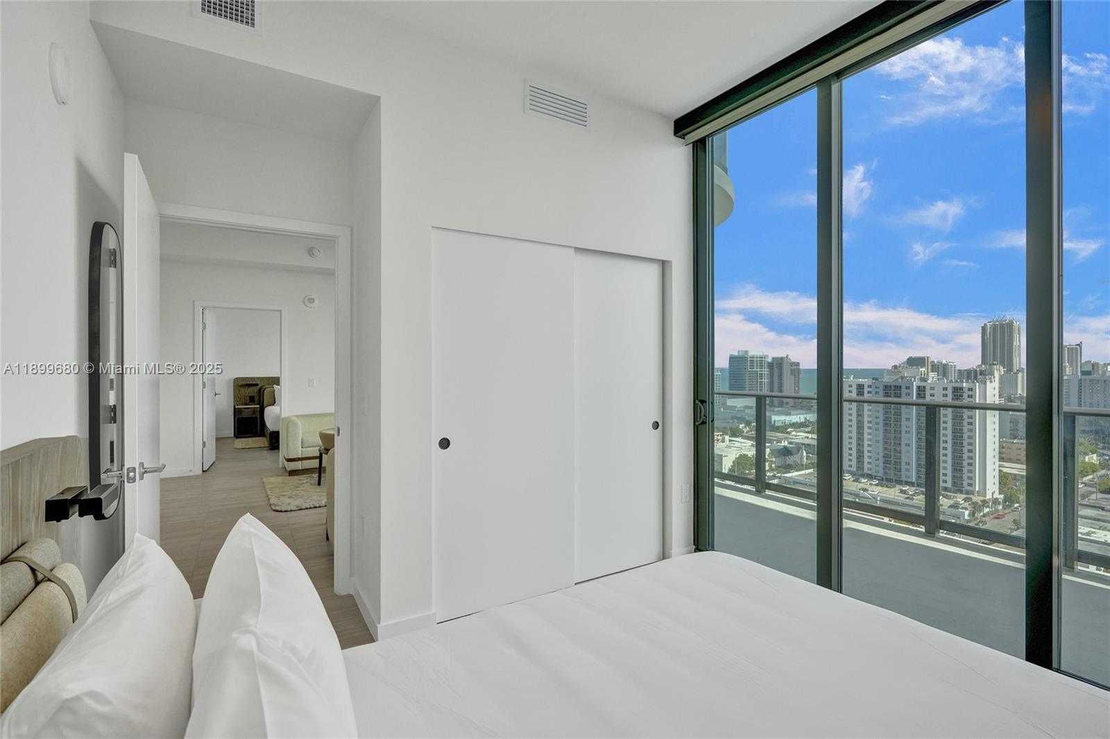 Small Image of 580 72ND STREET #1808, Miami Beach Number 6