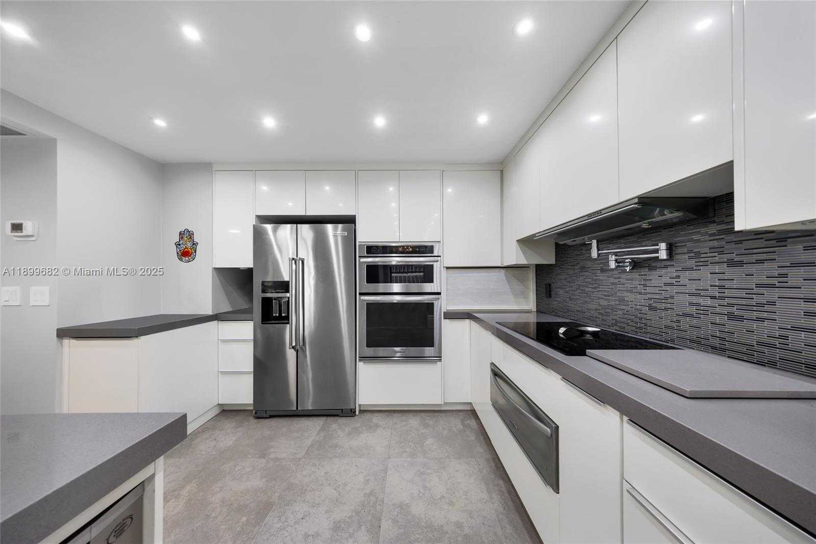 Small Image of 9801 COLLINS AVE #16U, Bal Harbour Number 14