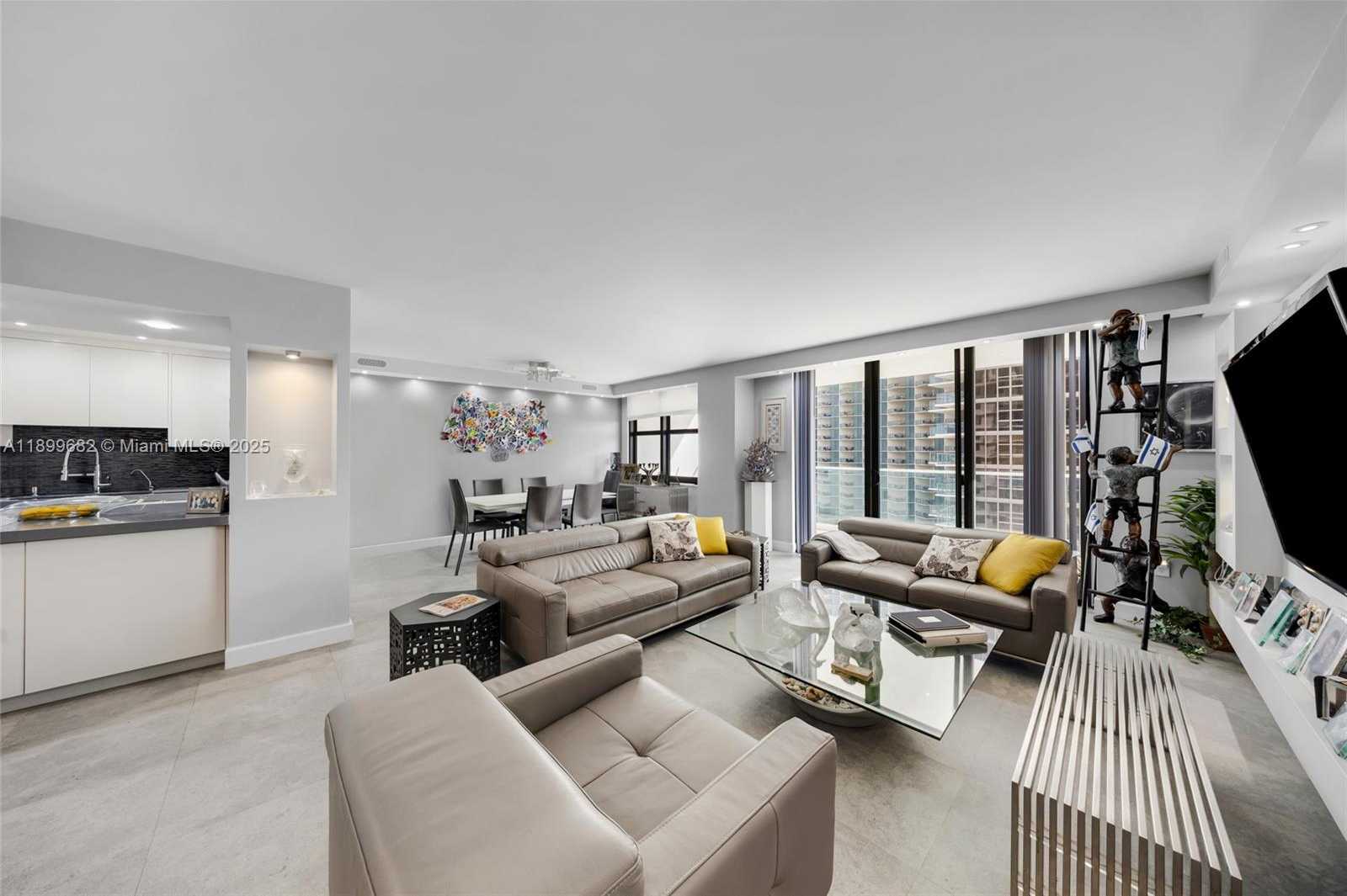 Small Image of 9801 COLLINS AVE #16U, Bal Harbour Number 4