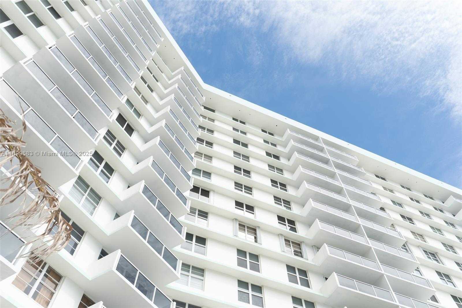 Imagen de Pequeño Objeto