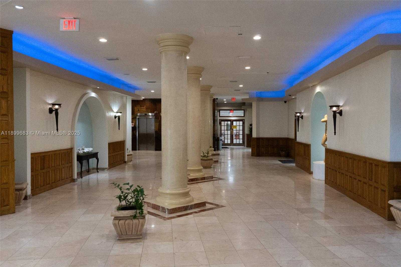 Imagen de Pequeño Objeto