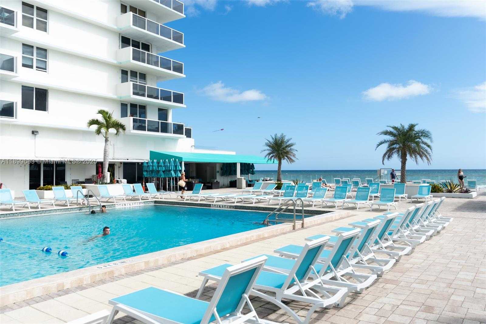 Imagen de Pequeño Objeto