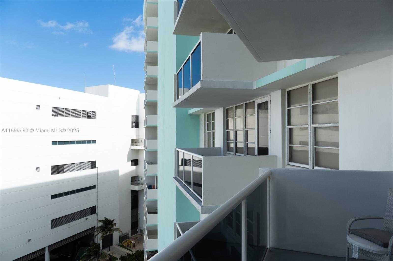 Imagen de Pequeño Objeto