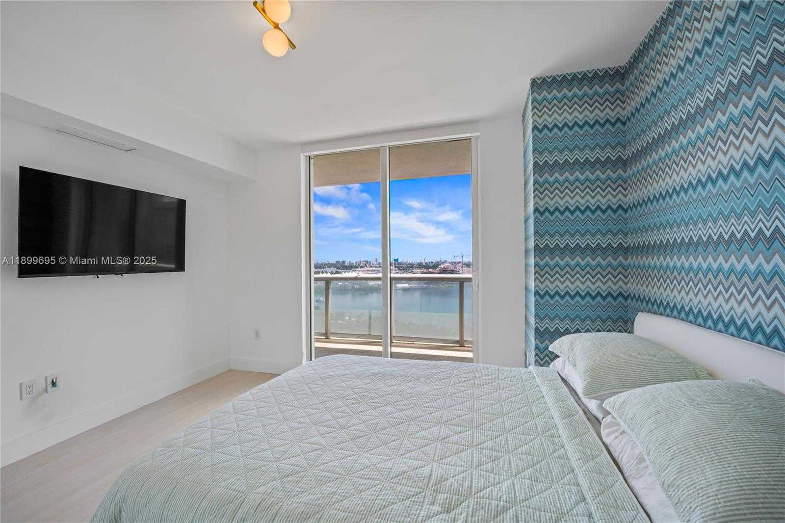 Small Image of 50 BISCAYNE BLVD #2308, Miami Number 18