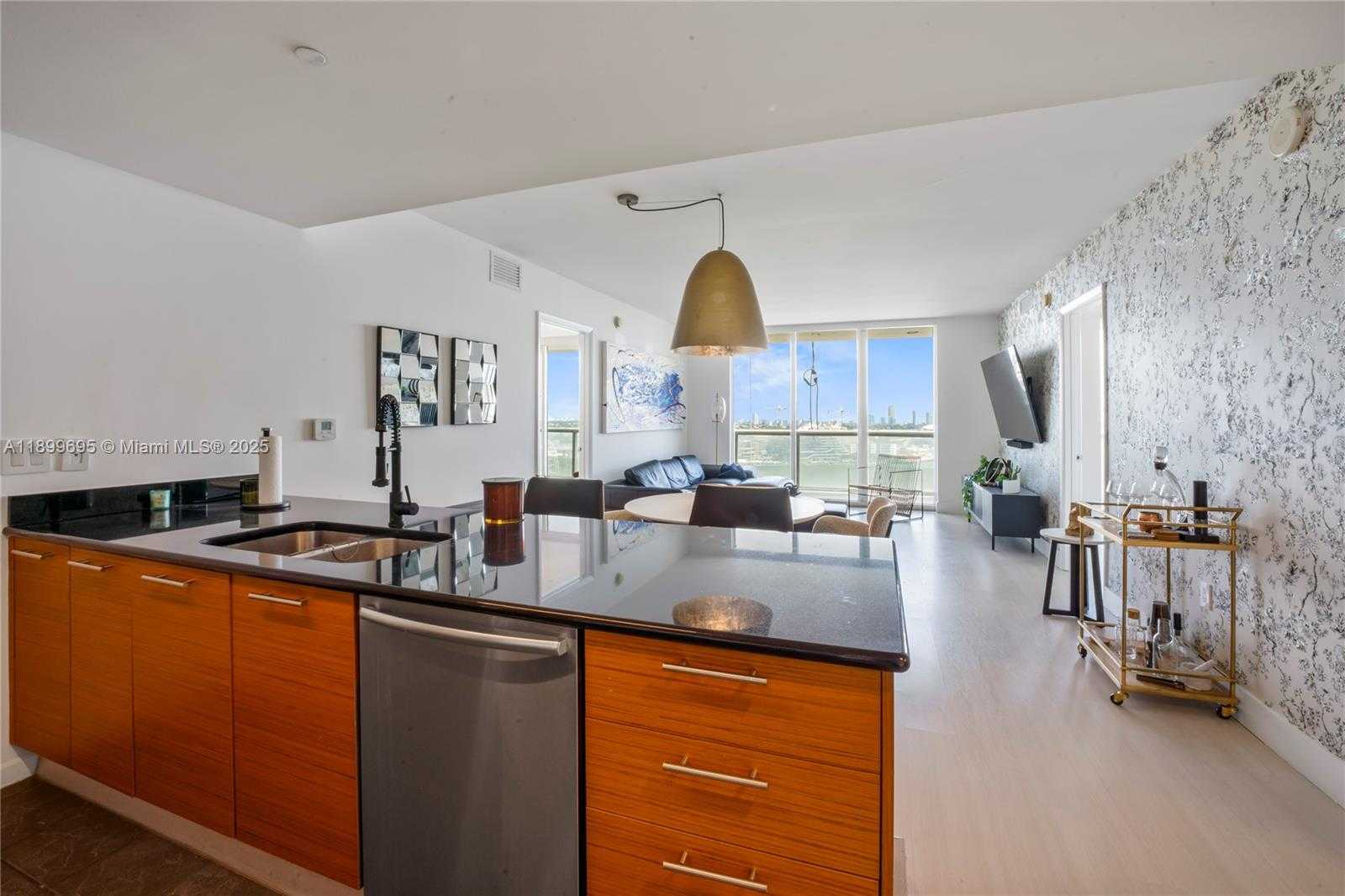 Small Image of 50 BISCAYNE BLVD #2308, Miami Number 7