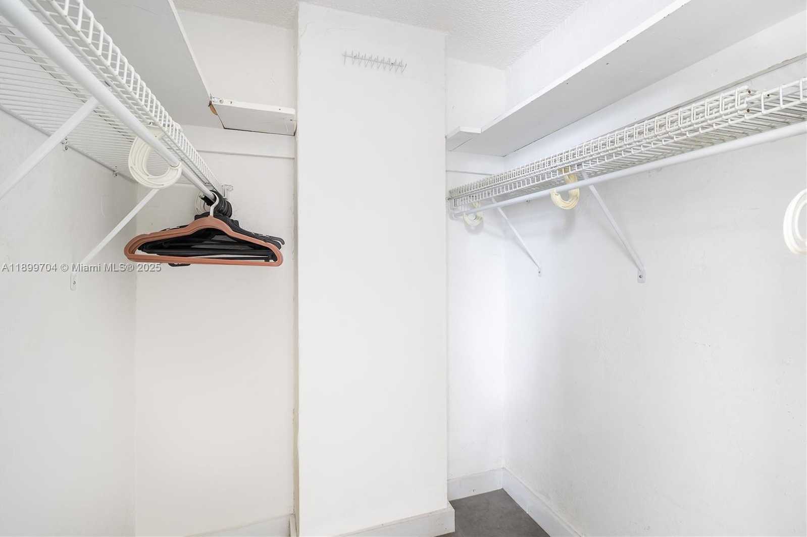 Small Image of 1045 10TH ST #304, Miami Beach Number 13