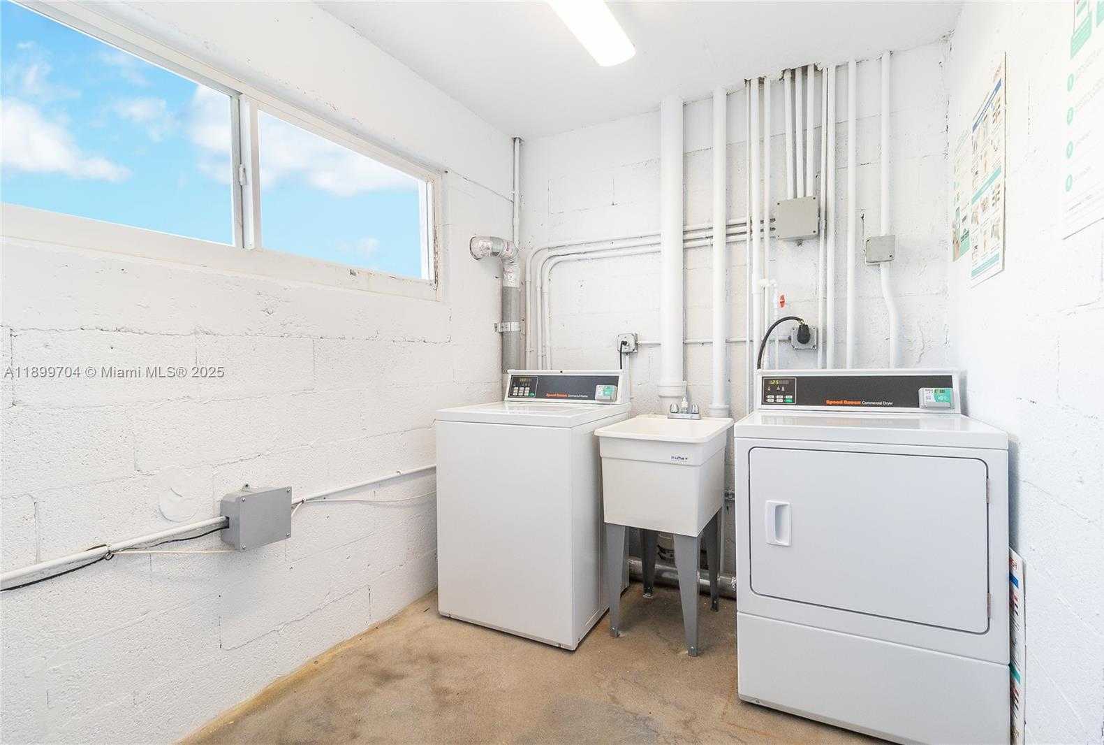 Small Image of 1045 10TH ST #304, Miami Beach Number 21