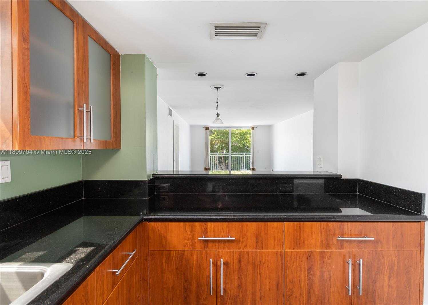 Small Image of 1045 10TH ST #304, Miami Beach Number 9