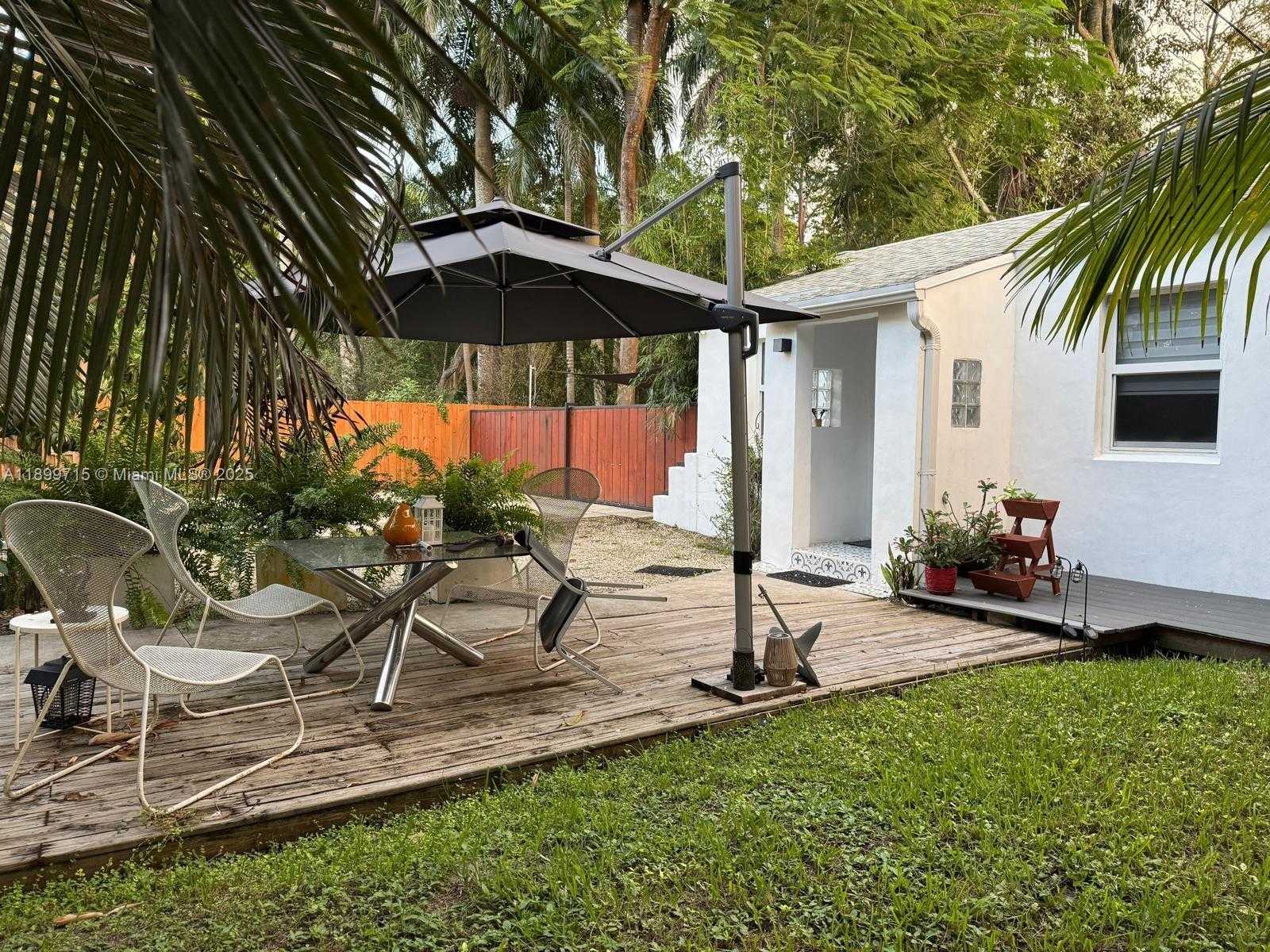 Small Image of 396 NORTH EAST 152ND ST #396, Miami Number 2