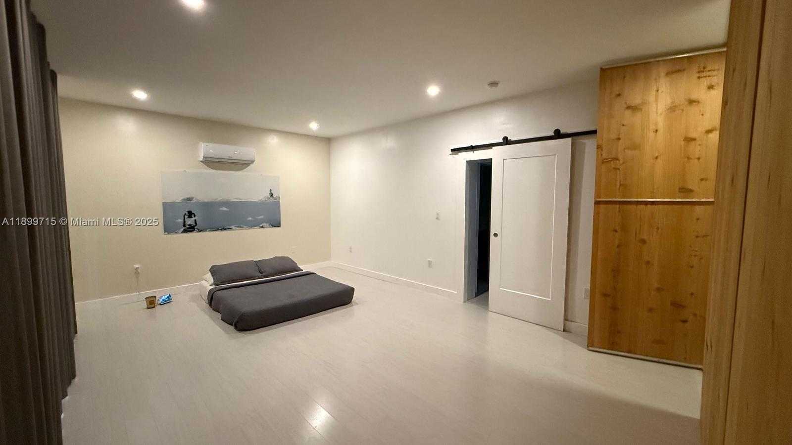 Small Image of 396 NORTH EAST 152ND ST #396, Miami Number 5
