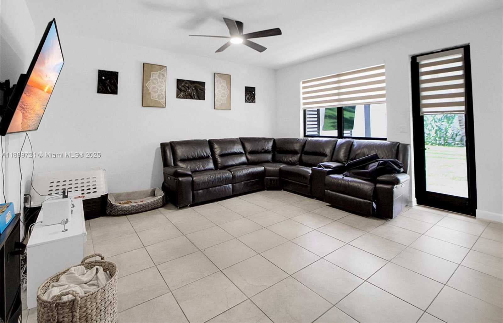 Small Image of 22760 SOUTH WEST 105TH AVE, Miami Number 10